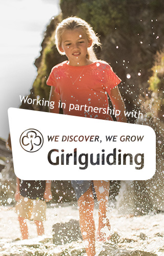 Girl Guiding - Girls Kayaking